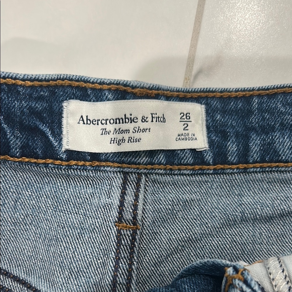 Abercrombie & fitch the mom short high rise | 26 - Picture 2 of 4